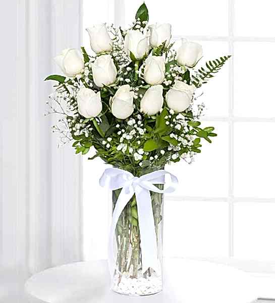 Cam Vazoda 11 Beyaz Gül